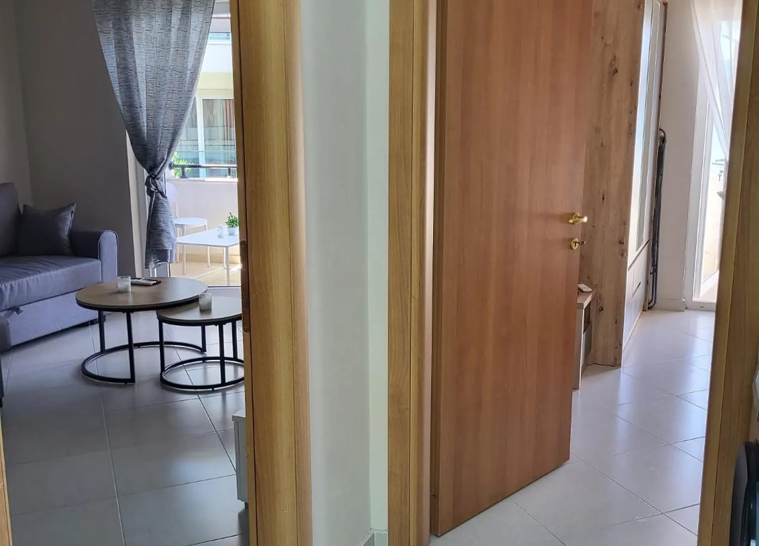 Aron Home Tushemisht Albania